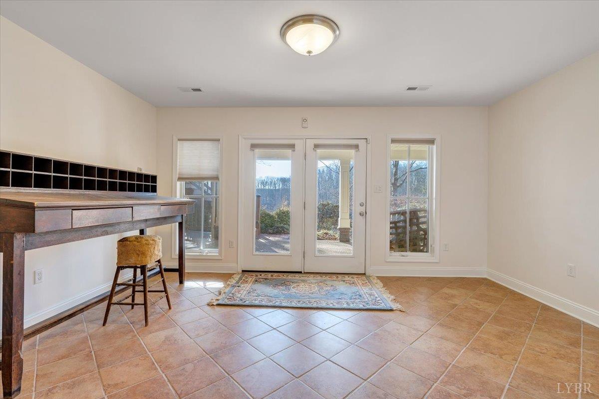 Farmville, Virginia 23901, United States, 3 Bedrooms Bedrooms, ,3 BathroomsBathrooms,Residential,Active,256850