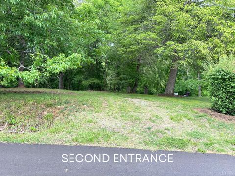 Tiny photo for 912 Mercury Street St, Lynchburg, VA 24502 (MLS # 366690)