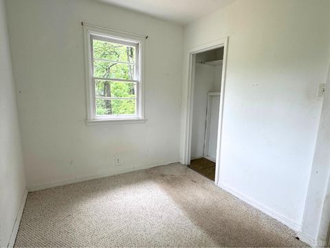 Tiny photo for 912 Mercury Street St, Lynchburg, VA 24502 (MLS # 366690)