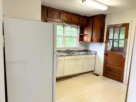 Tiny photo for 912 Mercury Street St, Lynchburg, VA 24502 (MLS # 366690)