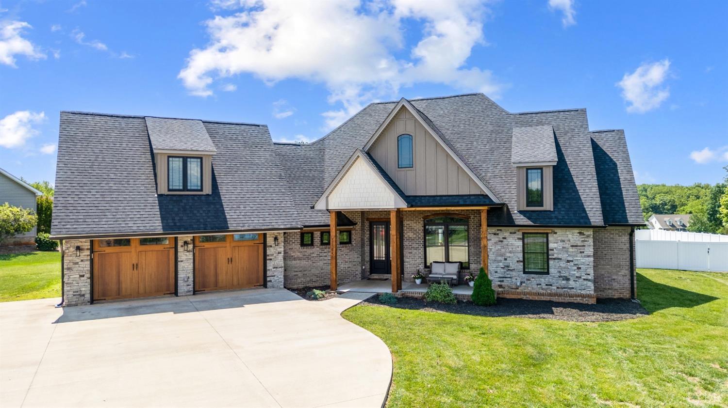 1145 Oak Lawn Drive North Dr, Forest, Virginia image 1