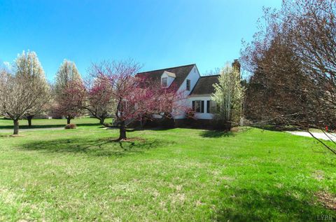 Tiny photo for 102 Meadows Dr Dr, Forest, VA 24551 (MLS # 365313)