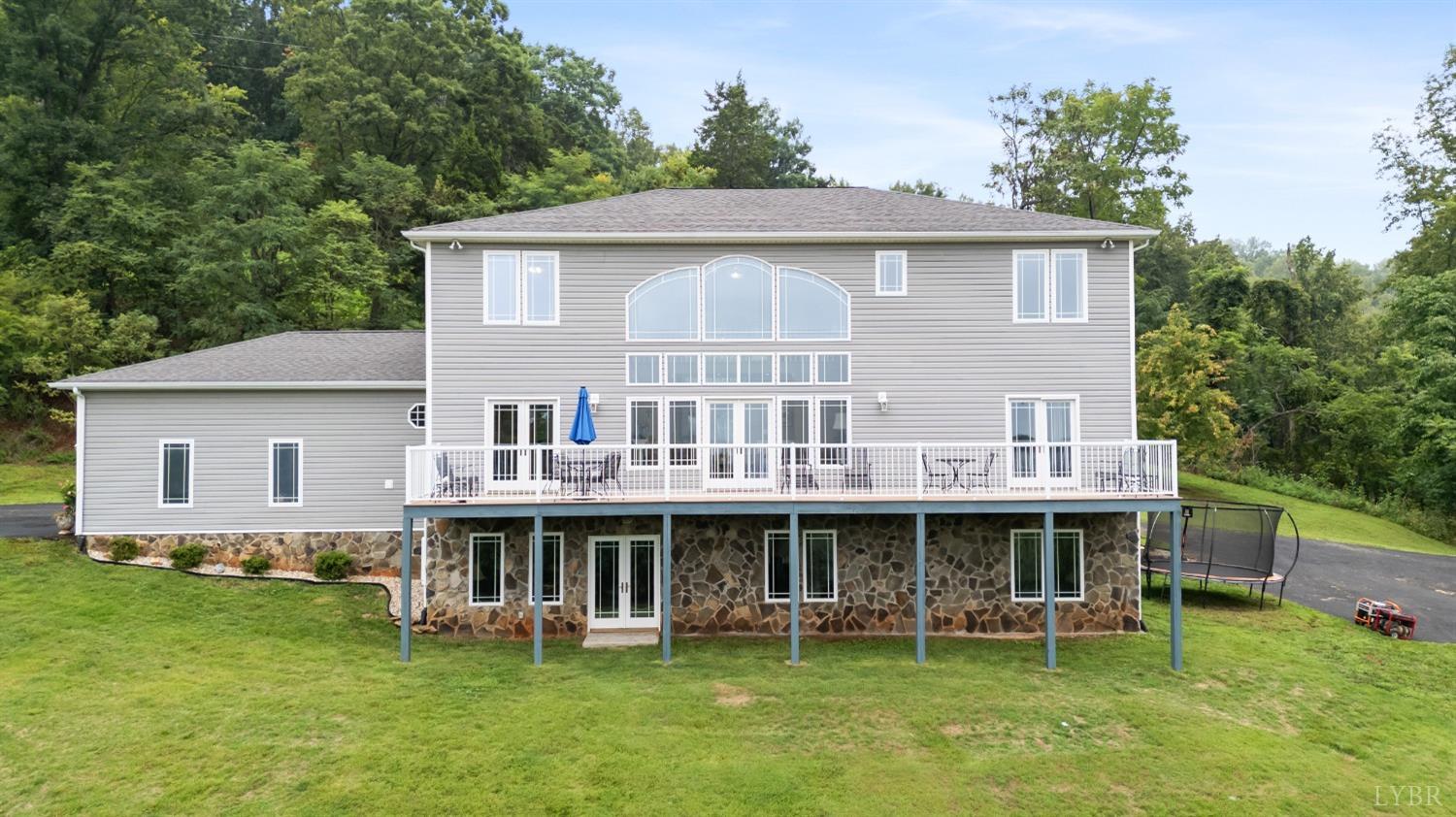 1136 Heavens View Drive, Forest, Virginia image 1