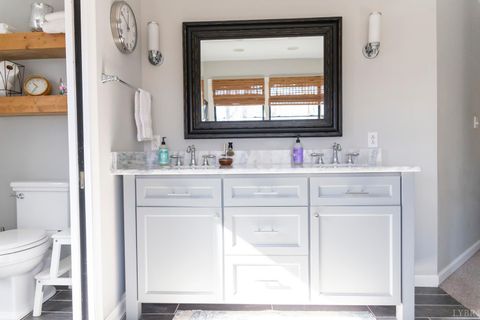 Tiny photo for 726 Lake Vista Dr Dr, Forest, VA 24551 (MLS # 363879)