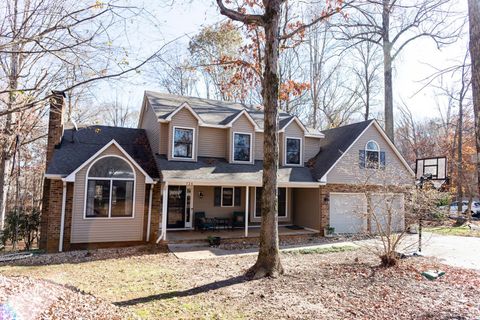 Photo of 726 Lake Vista Dr Dr, Forest, VA 24551 (MLS # 363879)