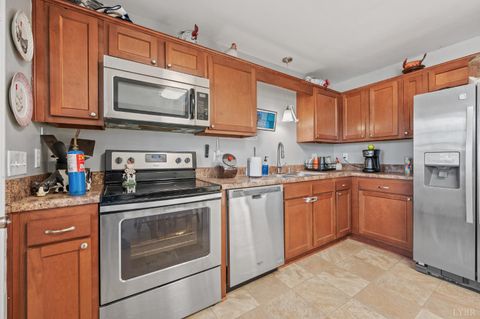 Tiny photo for 5949 Village Lane, Roanoke, VA 24019 (MLS # 363594)