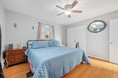 Tiny photo for 5949 Village Lane, Roanoke, VA 24019 (MLS # 363594)