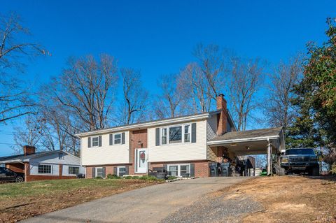 Tiny photo for 5949 Village Lane, Roanoke, VA 24019 (MLS # 363594)