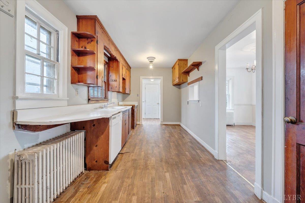 Esmont, Virginia 22937, United States, 4 Bedrooms Bedrooms, ,3 BathroomsBathrooms,Residential,Active,197099