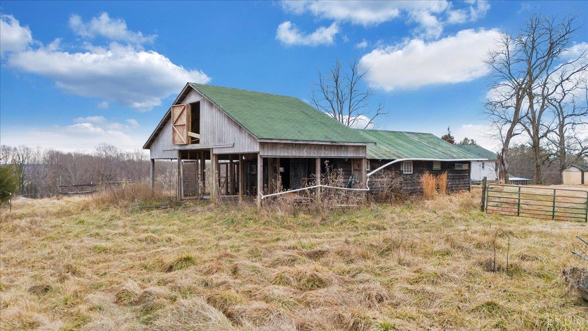 Esmont, Virginia 22937, United States, 4 Bedrooms Bedrooms, ,3 BathroomsBathrooms,Residential,Active,197099