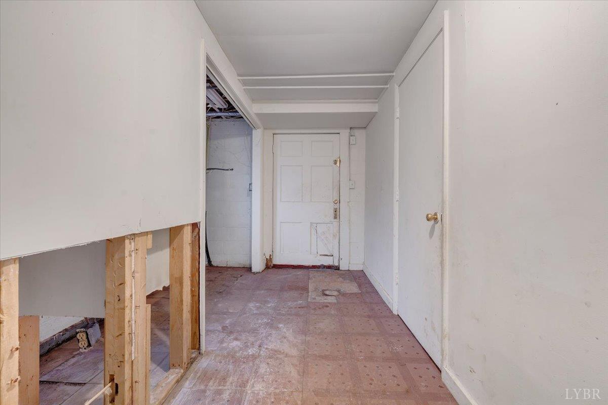 Esmont, Virginia 22937, United States, 4 Bedrooms Bedrooms, ,3 BathroomsBathrooms,Residential,Active,197099