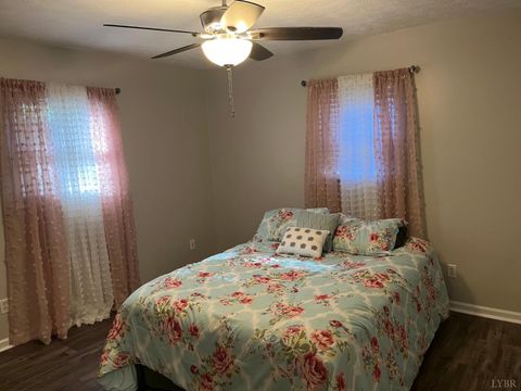 Tiny photo for 203 College Park Drive, Lynchburg, VA 24502 (MLS # 363255)