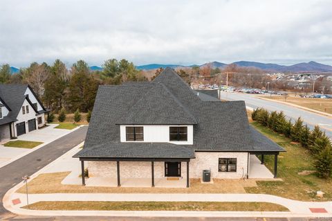 Tiny photo for 1025 Landon Court, Forest, VA 24551 (MLS # 362372)