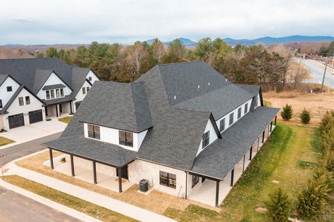 Tiny photo for 1025 Landon Court, Forest, VA 24551 (MLS # 362372)