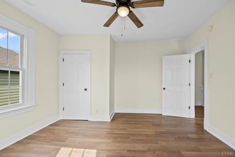 Tiny photo for 859 Belmont Street, Lynchburg, VA 24504 (MLS # 364158)