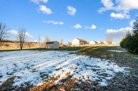 Tiny photo for 746 Church Street, Appomattox, VA 24522 (MLS # 363593)