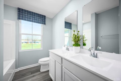 Tiny photo for 18 Crossing Court, Bedford, VA 24523 (MLS # 362299)