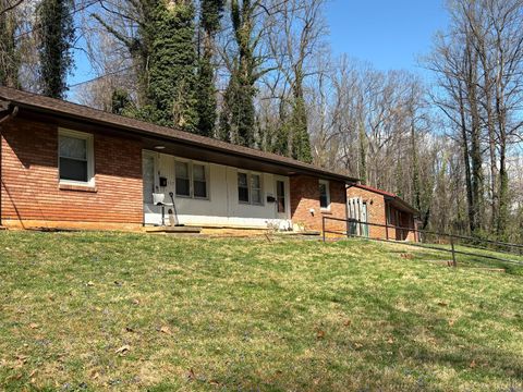 Photo of 4327 Sussex Street, Lynchburg, VA 24501 (MLS # 365146)