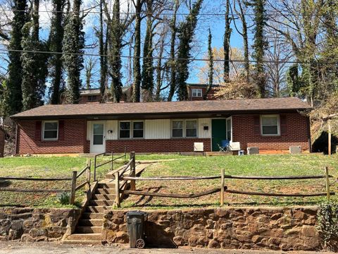 Tiny photo for 4327 Sussex Street, Lynchburg, VA 24501 (MLS # 365146)