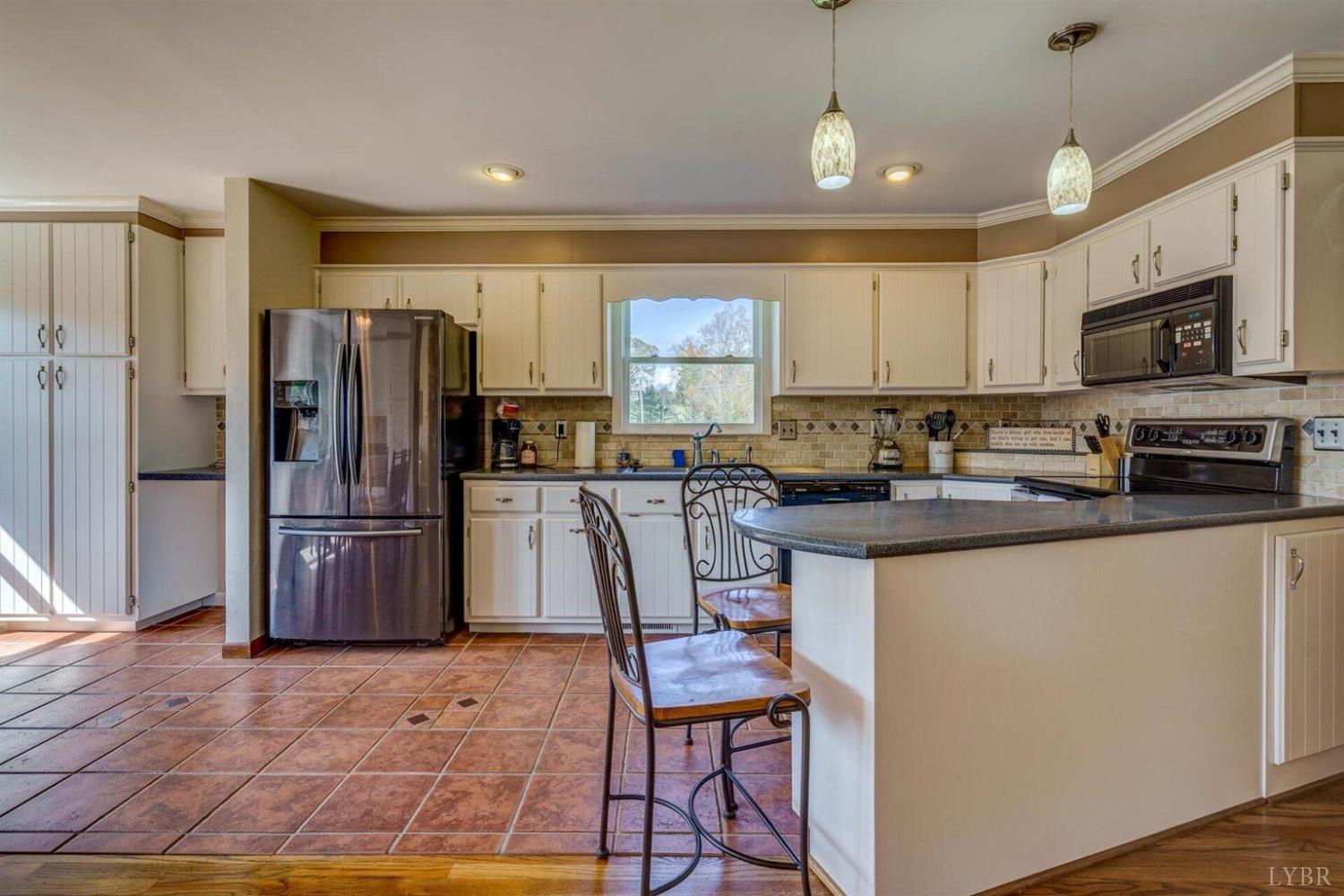 450 Holyfield Lane, Moneta, Virginia image 17