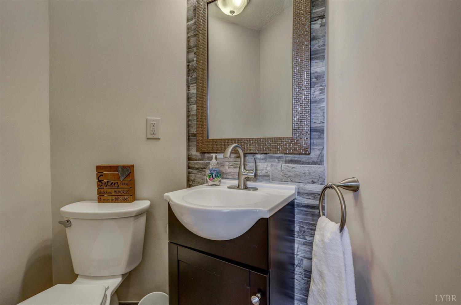 450 Holyfield Lane, Moneta, Virginia image 32