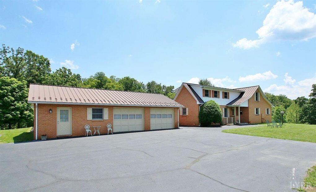 450 Holyfield Lane, Moneta, Virginia image 6