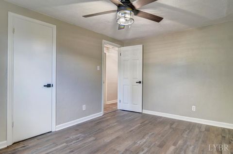 Tiny photo for 1909 Cleveland Avenue, Lynchburg, VA 24503 (MLS # 364447)