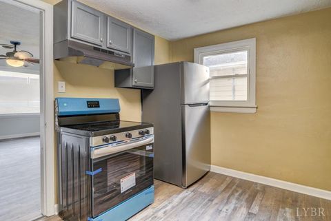 Tiny photo for 1909 Cleveland Avenue, Lynchburg, VA 24503 (MLS # 364447)