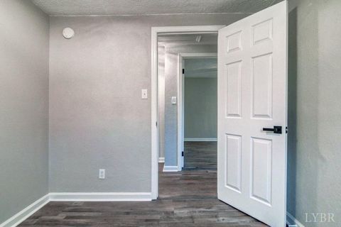 Tiny photo for 1909 Cleveland Avenue, Lynchburg, VA 24503 (MLS # 364447)