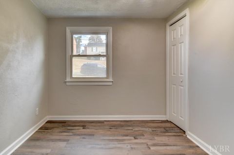 Tiny photo for 1909 Cleveland Avenue, Lynchburg, VA 24503 (MLS # 364447)