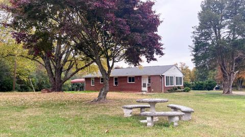 Tiny photo for 751 Long Island Road, Gladys, VA 24554 (MLS # 362789)
