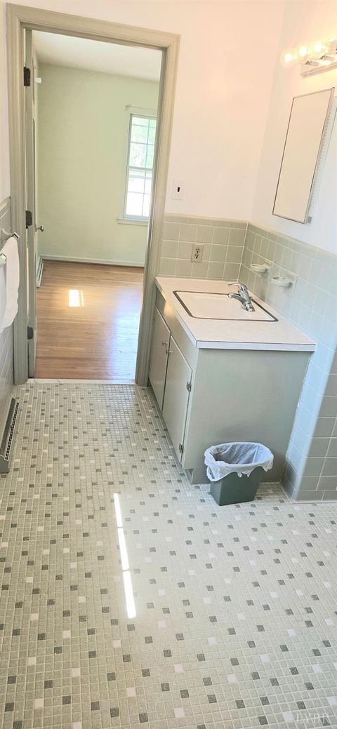 Tiny photo for 5909 Rhonda Road, Lynchburg, VA 24502 (MLS # 365840)