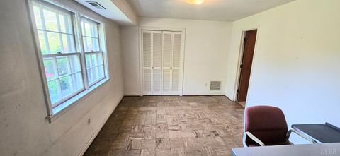 Tiny photo for 5909 Rhonda Road, Lynchburg, VA 24502 (MLS # 365840)