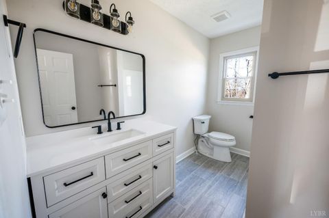 Tiny photo for 123 Lafayette Place, Forest, VA 24551 (MLS # 364619)