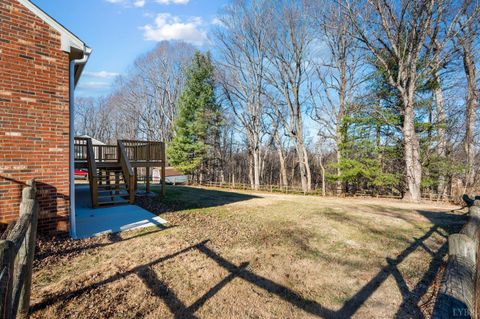 Tiny photo for 123 Lafayette Place, Forest, VA 24551 (MLS # 364619)