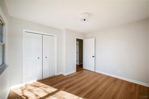 Tiny photo for 123 Lafayette Place, Forest, VA 24551 (MLS # 364619)