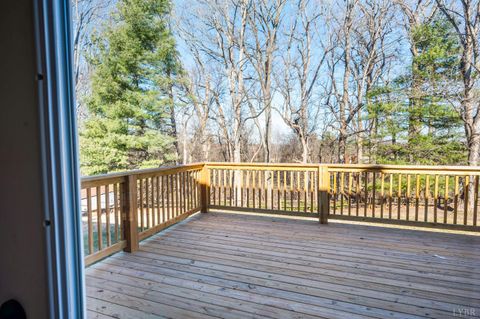 Tiny photo for 123 Lafayette Place, Forest, VA 24551 (MLS # 364619)