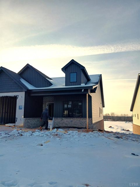 Townhouse For Sale - 164 Zion Place<br/> Rustburg, VA 24588