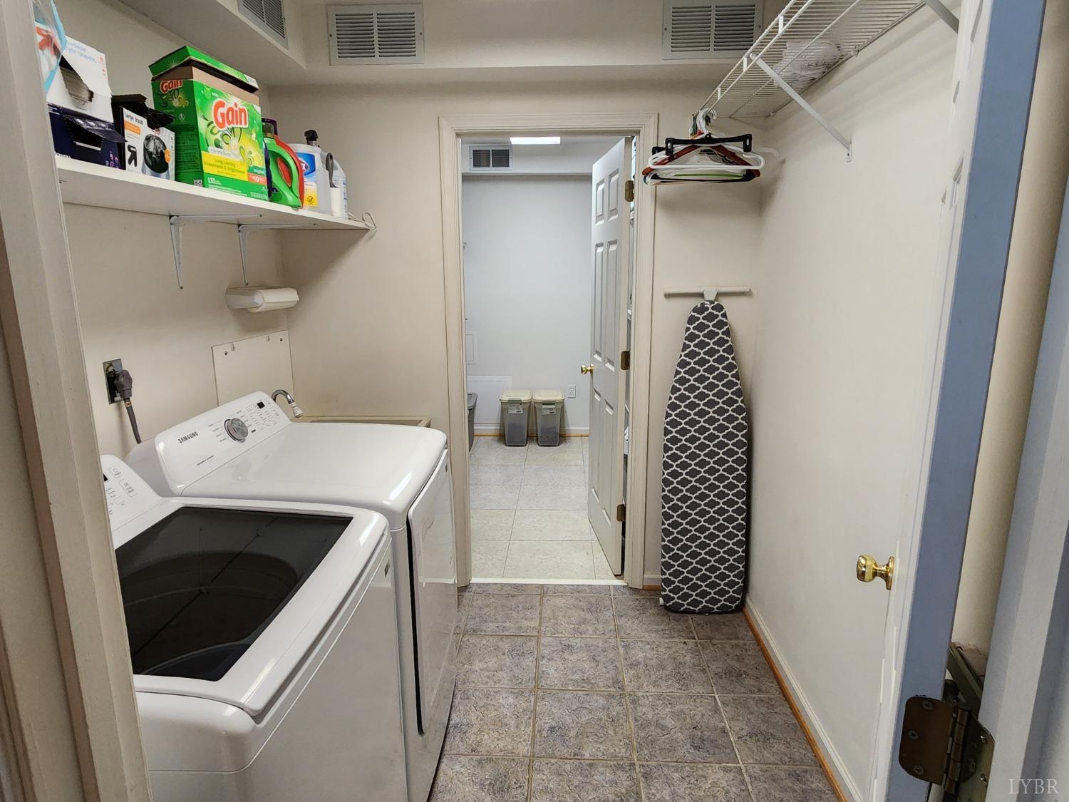 137 New London Drive, Lynchburg, Virginia image 25