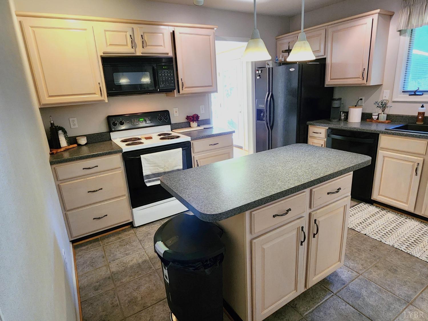 137 New London Drive, Lynchburg, Virginia image 19