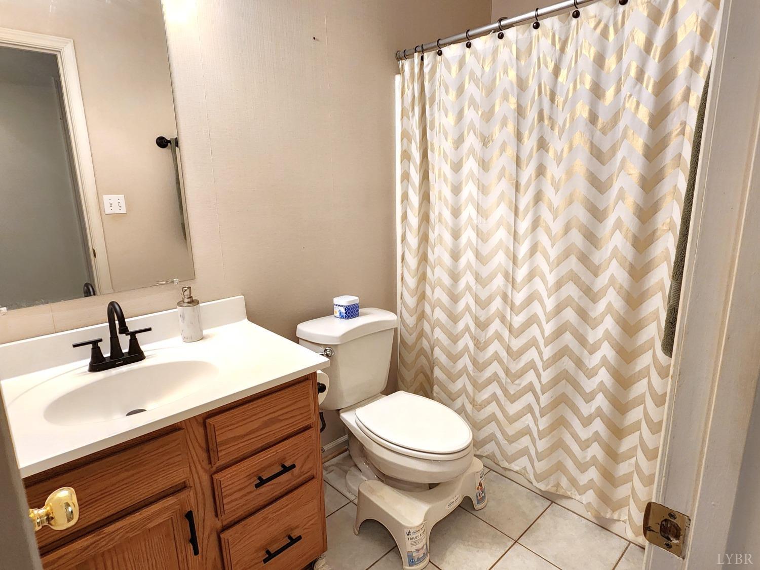137 New London Drive, Lynchburg, Virginia image 47