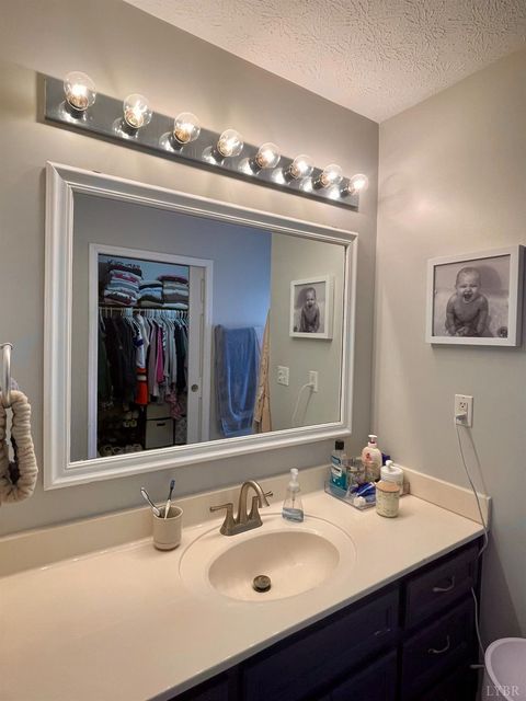 Tiny photo for 1745 Whitfield Drive, Bedford, VA 24523 (MLS # 364404)