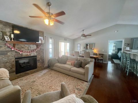 Tiny photo for 1745 Whitfield Drive, Bedford, VA 24523 (MLS # 364404)