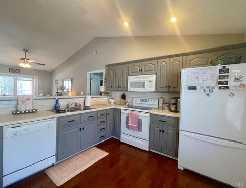 Tiny photo for 1745 Whitfield Drive, Bedford, VA 24523 (MLS # 364404)