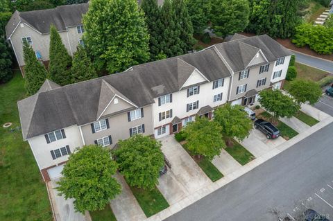 Tiny photo for 1810 Broadway Street #211, Lynchburg, VA 24501 (MLS # 364355)