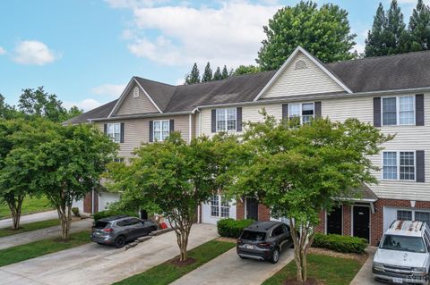 Tiny photo for 1810 Broadway Street #211, Lynchburg, VA 24501 (MLS # 364355)