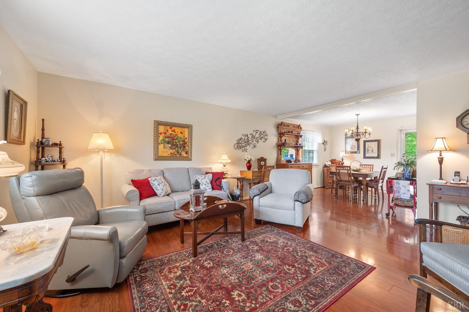 107 Forest Park Drive, Forest, Virginia image 6