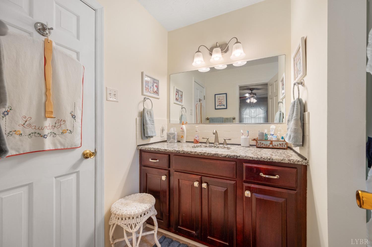 107 Forest Park Drive, Forest, Virginia image 20
