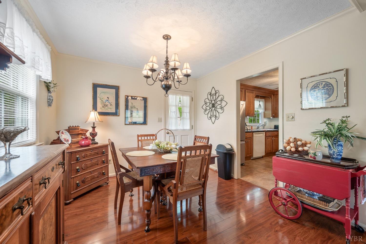 107 Forest Park Drive, Forest, Virginia image 9