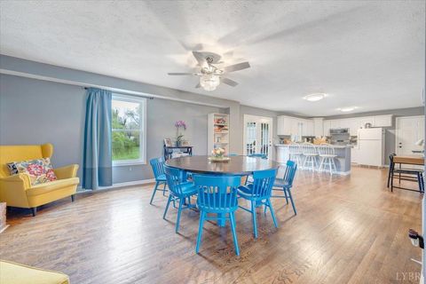 Tiny photo for 1111 Charmin Drive, Forest, VA 24551 (MLS # 365734)